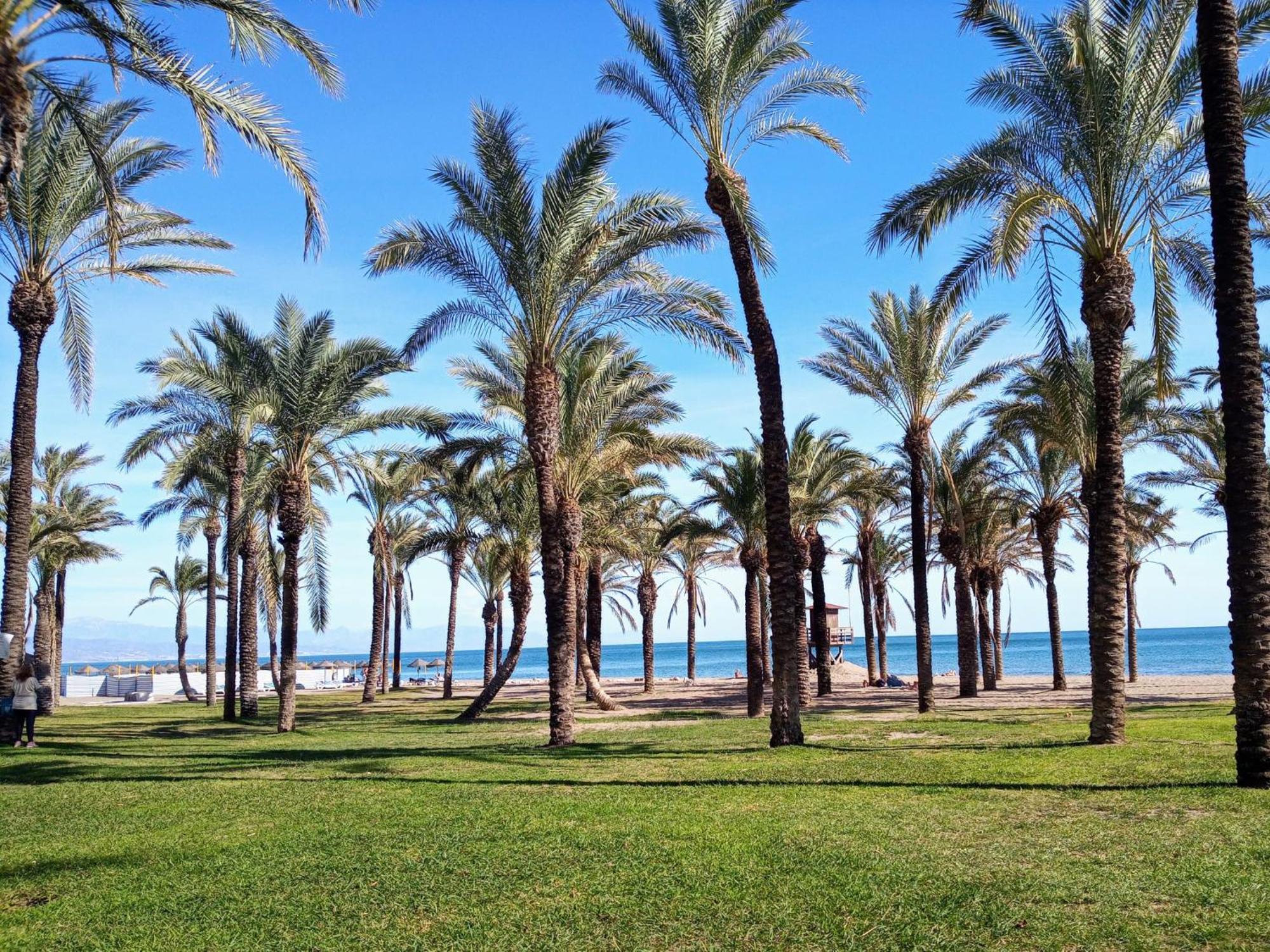 Appartement La Carihuela A 5 Minutos De La Playavistas Al Mar à Torremolinos Extérieur photo